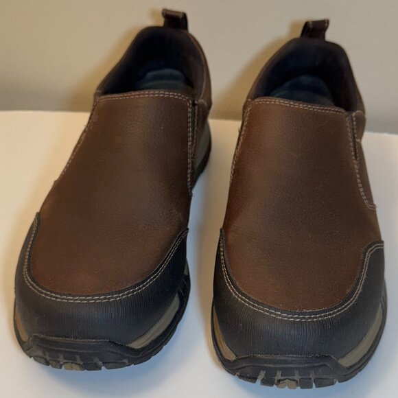 LL BEAN Men's 11 Wide Traverse Brown Leather Slip-On Shoes - Picture 1 of 10